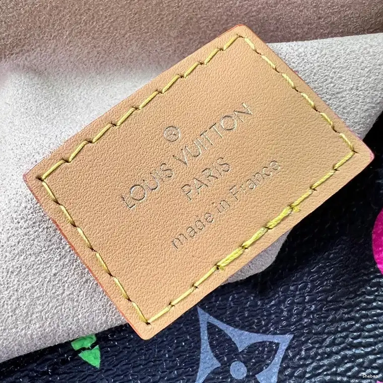 LV 2304YA0012 Bag 0516